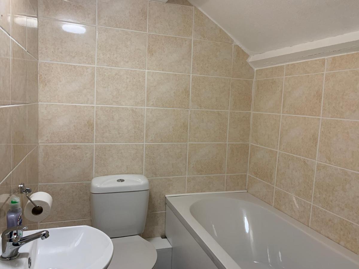 Awel Taf- Central Cottage Ideal For Families, With Parking St Clears Exterior photo