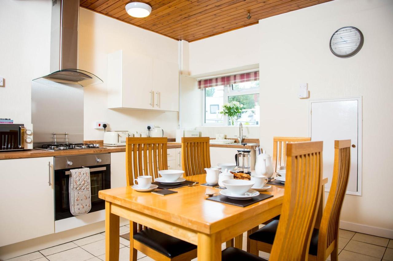 Awel Taf- Central Cottage Ideal For Families, With Parking St Clears Exterior photo